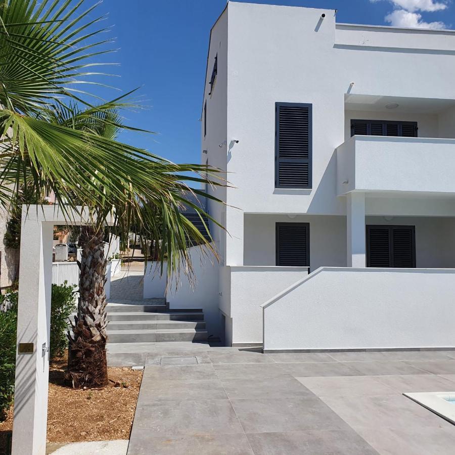 Villa Aquamarine Apartments Novalja Zewnętrze zdjęcie