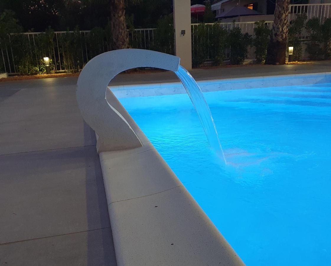 Villa Aquamarine Apartments Novalja Zewnętrze zdjęcie